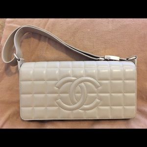 CHANEL PURSE ****AUTHENTIC****